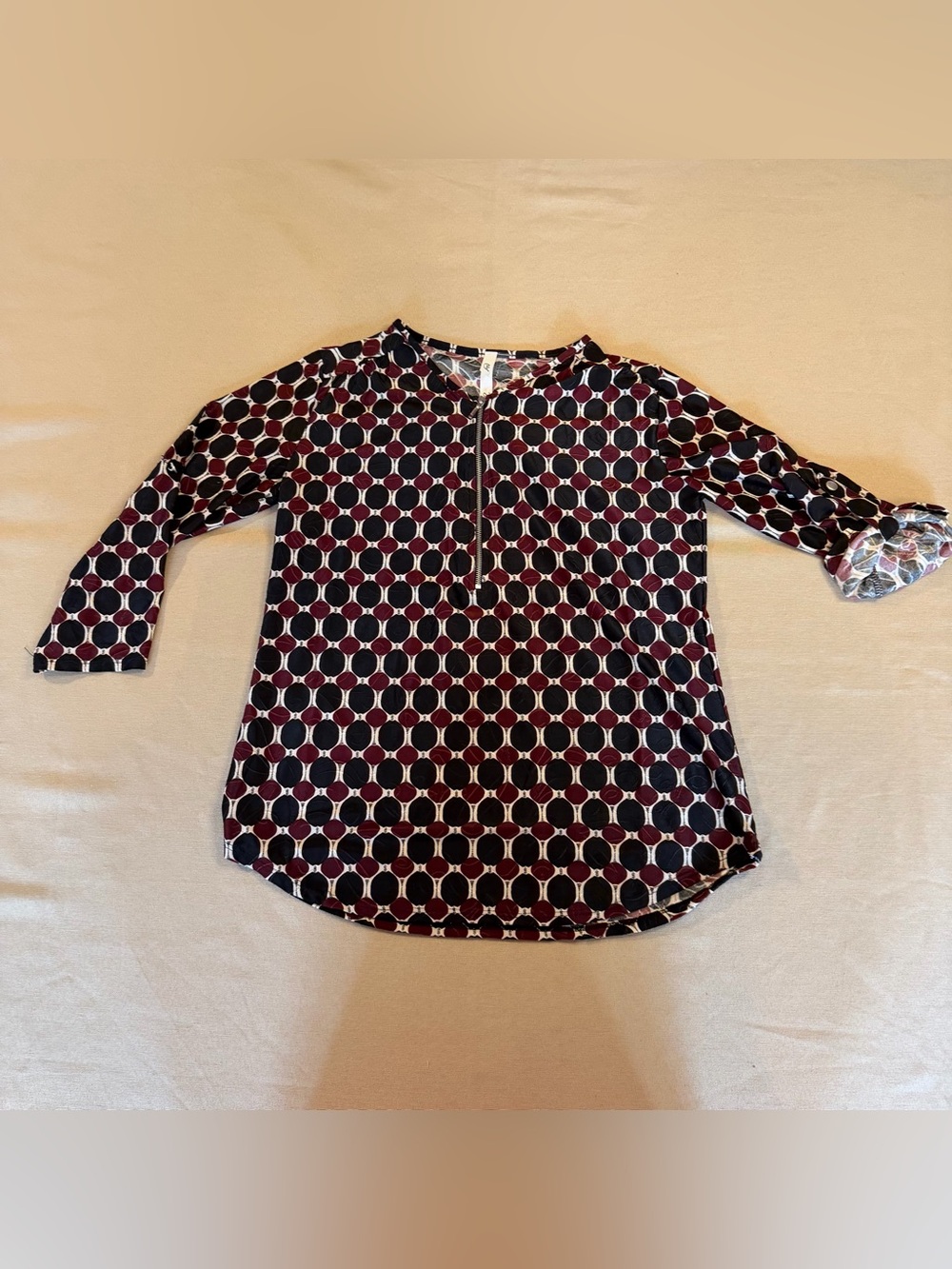 NY Collection Long Sleeve Dot-Chain Print Top in Black and Burgundy